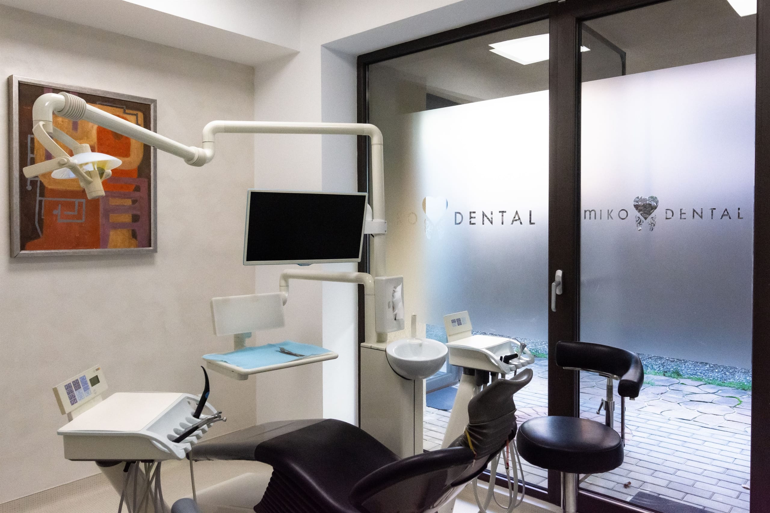 289.Miko Dental